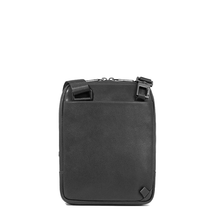 Carica l&#39;immagine nel visualizzatore di Gallery, Borsello porta iPad®mini in pelle Carl Piquadro
