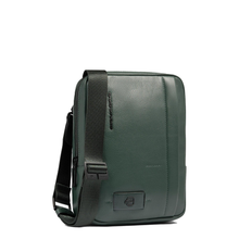 Carica l'immagine nel visualizzatore di Gallery, Borsello porta iPad®mini in pelle con sistema RFID "Russell" Piquadro (disponibile in diversi colori)
