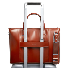 Carica l'immagine nel visualizzatore di Gallery, Cartellina sottile espandibile 15,6 in pelle due manici "Blue Square" Piquadro (disponibile in due colori)
