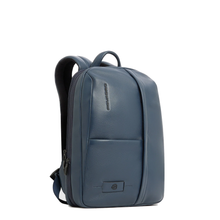 Carica l'immagine nel visualizzatore di Gallery, Zaino espandibile porta pc 14" in pelle "Russell" Piquadro (disponibile in due colori)
