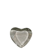 Carica l'immagine nel visualizzatore di Gallery, Fermacarte "Cuore in vetro" piccolo (disponibile in diversi colori)
