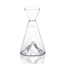 Carica l&#39;immagine nel visualizzatore di Gallery, Caraffa &quot;Topographic: Matterhorn&quot;
