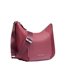 Carica l'immagine nel visualizzatore di Gallery, Borsa tracolla donna per iPad®in tessuto tecnico e pelle Piquadro
