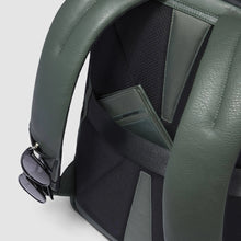 Carica l&#39;immagine nel visualizzatore di Gallery, Zaino portapc 14&quot; in pelle &quot;Than&quot;  Piquadro
