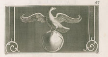 Carica l&#39;immagine nel visualizzatore di Gallery, Incisione d&#39;antiquariato &quot;Antichità di Ercolano Esposte: pittura parietale con uccello ad ali spiegate su sfera&quot;
