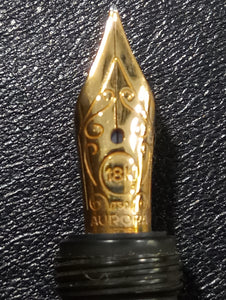 Penna stilografica Aurora Sole Aurea Minima (edizione numerata) pennino