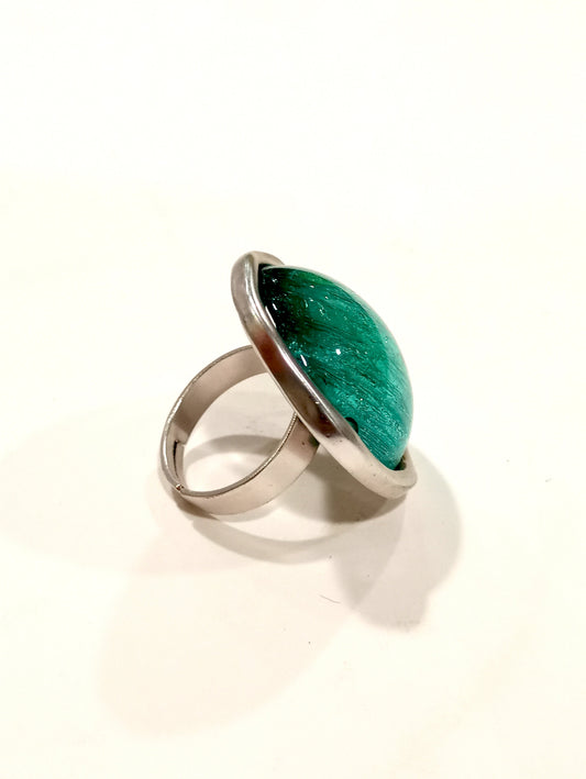 Anello con castone cabochon verde - SIGNUM Avellino