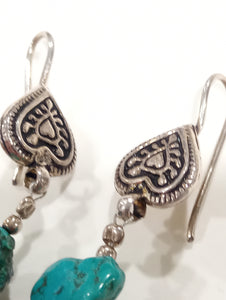 Orecchini pendenti in argento e turchesi