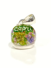 Carica l&#39;immagine nel visualizzatore di Gallery, Ciondolo campanella di Capri dipinta a mano &quot;Uva&quot;
