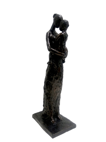 Scultura in resina "Maternità"