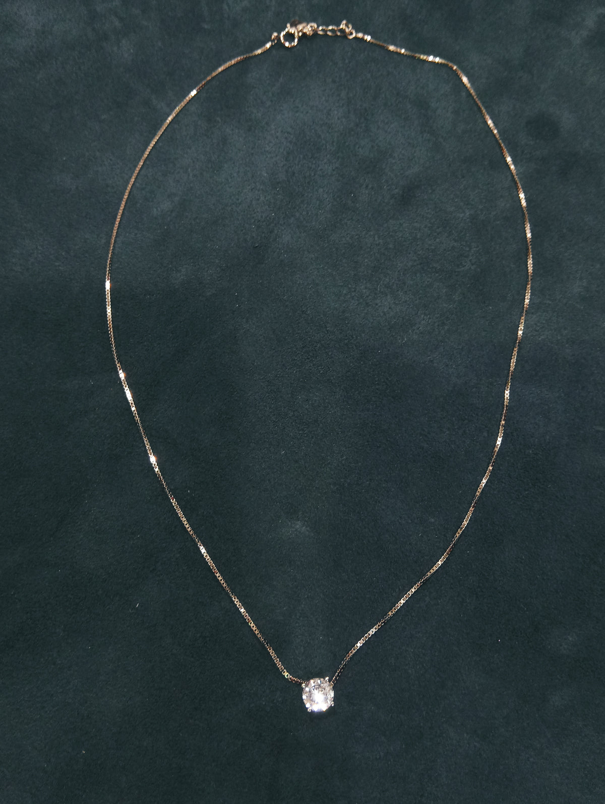 Girocollo in argento con punto luce 0,06 ct