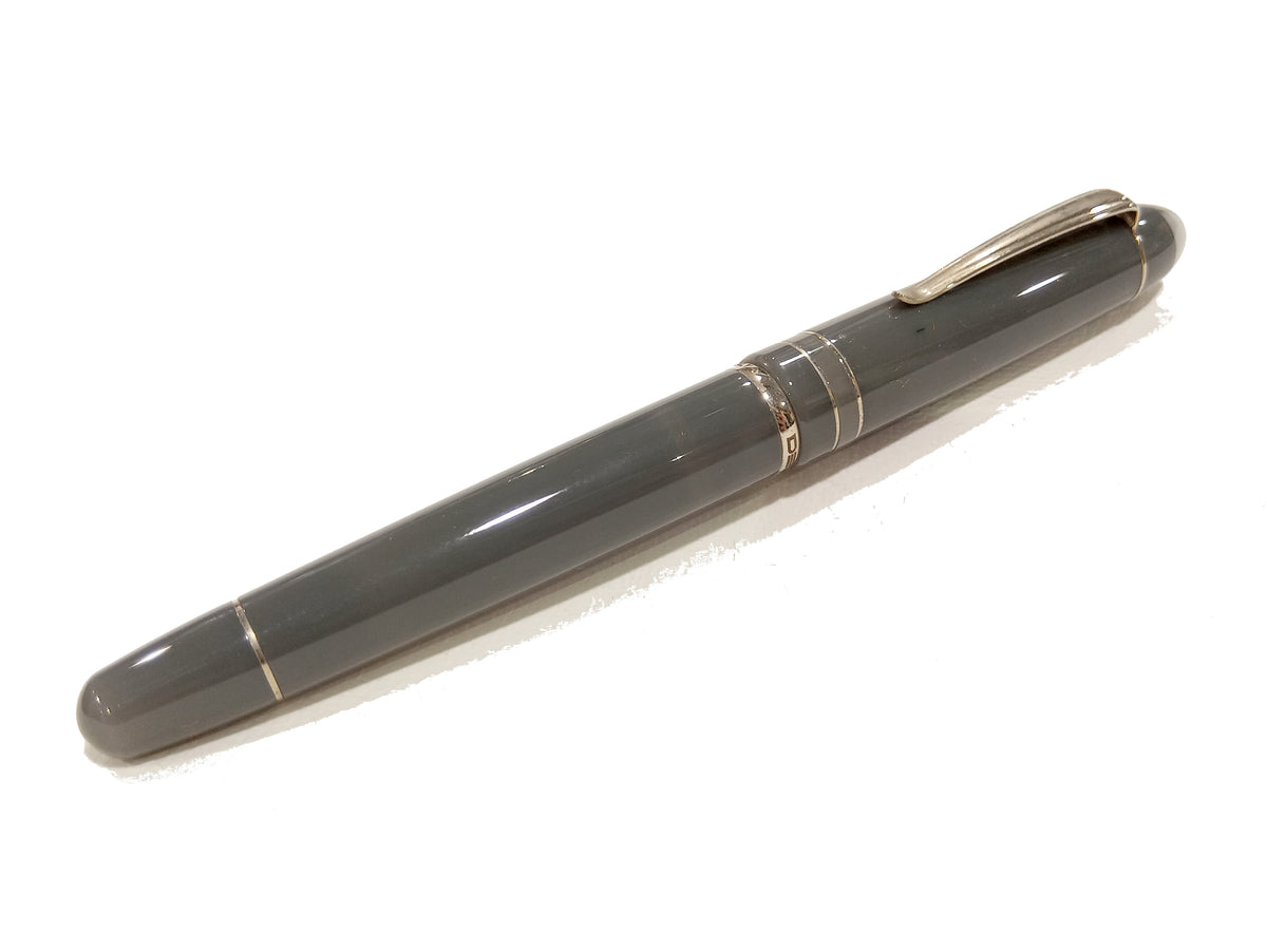 Penna Stilografica Delta Anni 70 grigio