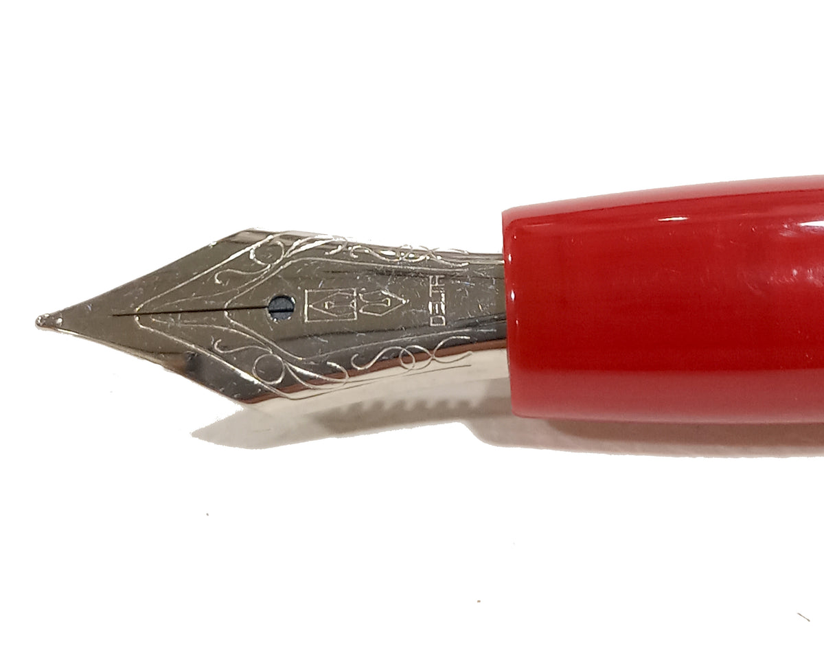 Penna Stilografica Delta Anni 70 rosso pennino