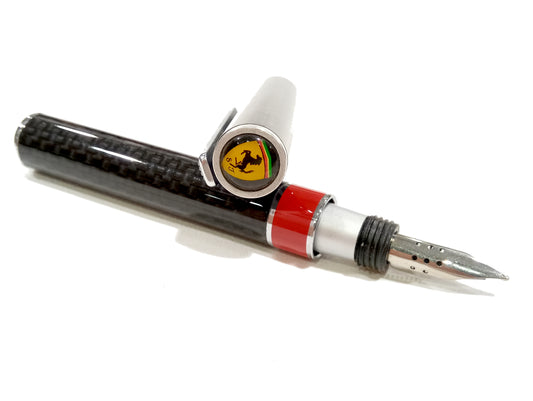 Penna stilografica Ferrari