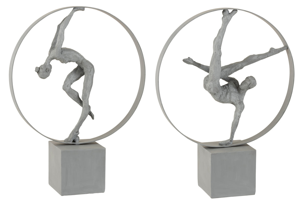 Scultura in resina "Atleta nel cerchio" (disponibile in due varianti)