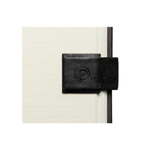 Carica l&#39;immagine nel visualizzatore di Gallery, Porta penna magnetico in pelle Paperblanks  nero
