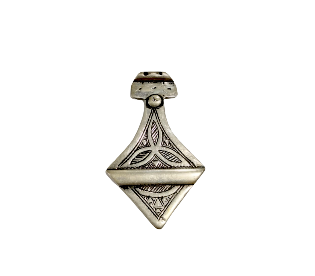 Pendente in argento lavorato