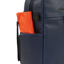 Carica l&#39;immagine nel visualizzatore di Gallery, Cartella portapc 14&quot; a due manici in pelle Finn Piquadro blu
