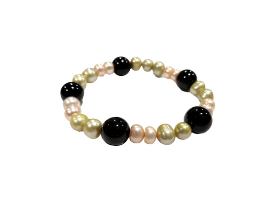 Bracciale elasticizzato in perle e pietre dure 