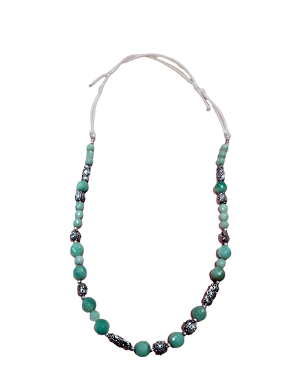 Collana regolabile in calcedonio on elementi in argento
