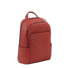 Carica l&#39;immagine nel visualizzatore di Gallery, Zaino portacomputer 14&quot; in pelle &quot;BlackSquare&quot; Piquadro rosso anguria
