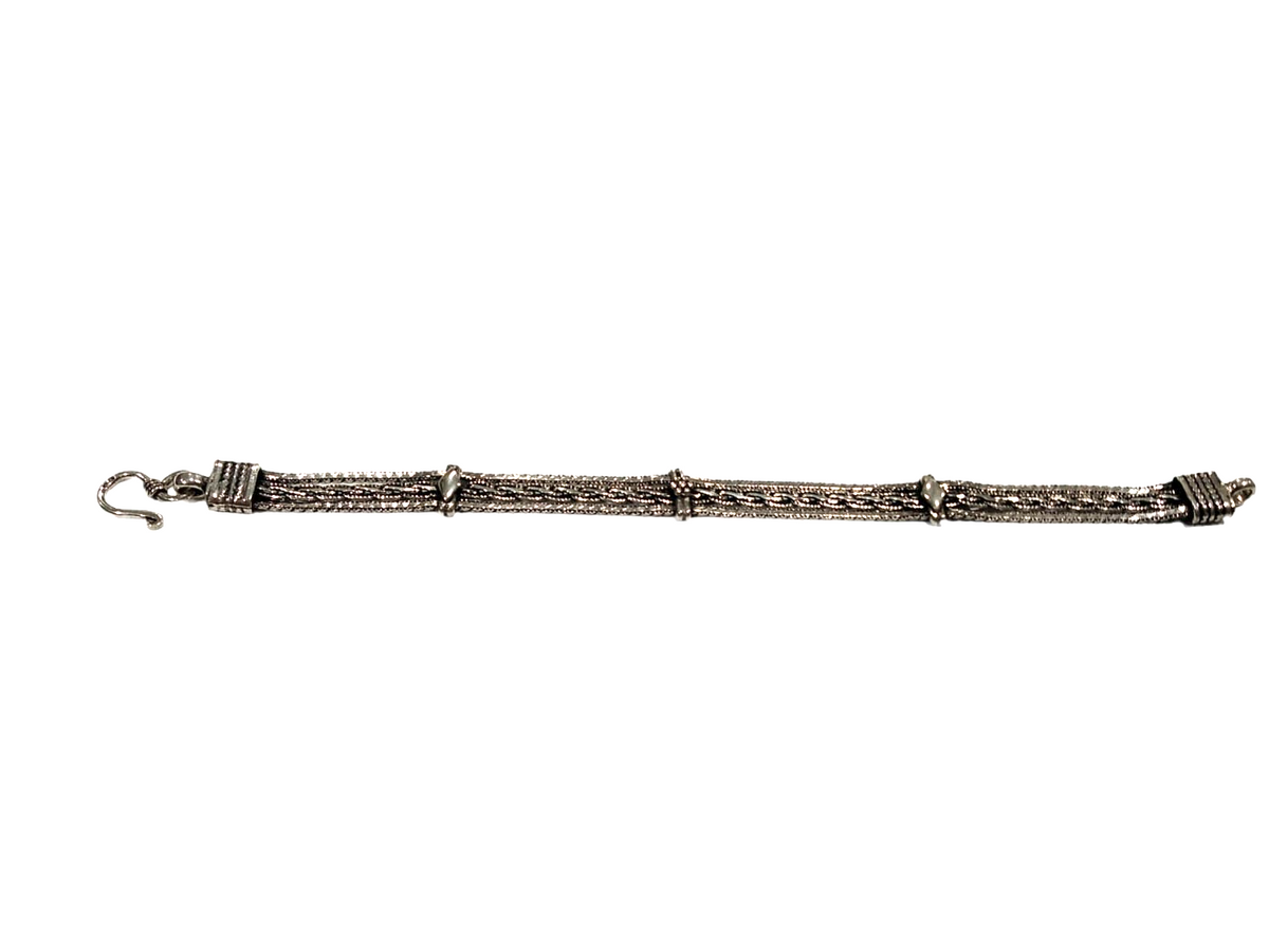 Bracciale in argento a tre fili con maglia intrecciata