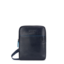 Carica l'immagine nel visualizzatore di Gallery, Borsello da uomo porta IPAD®AIR-IPAD PRO 9.7/11" in pelle BlueSquare Piquadro (disponibile in diversi colori)
