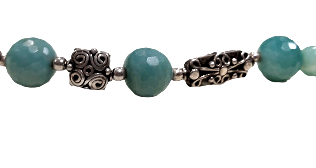 Collana regolabile in calcedonio on elementi in argento