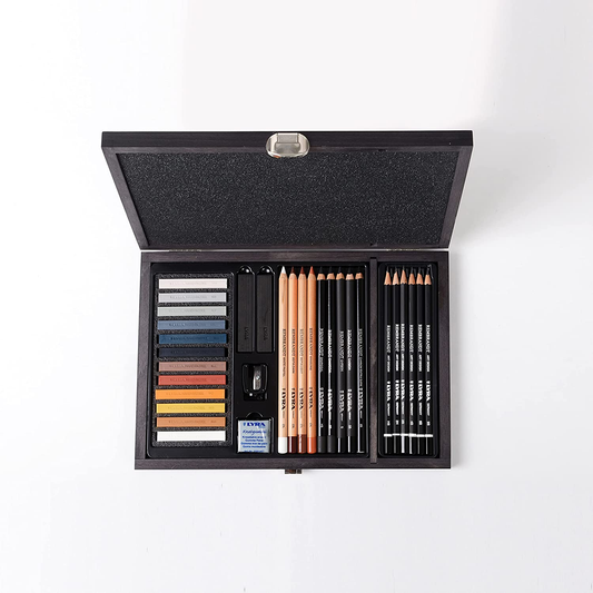 Cofanetto in legno con 31 pezzi matite e stick per schizzo "Drawing Set" LYRA