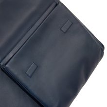 Carica l&#39;immagine nel visualizzatore di Gallery, Cartella portapc 14&quot; a due manici in pelle Finn Piquadro blu
