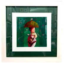 Carica l&#39;immagine nel visualizzatore di Gallery, Grafica incorniciata di Giulia del Mastio: &quot;Un ombrello per tre&quot;
