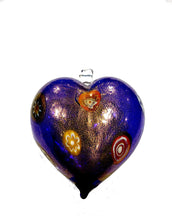Carica l&#39;immagine nel visualizzatore di Gallery, Cuore in vetro di Murano&quot;Klimt&quot; murrine blu

