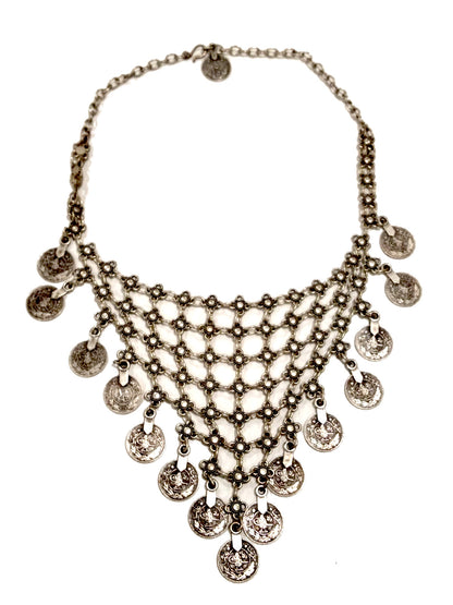 Collana a maglia in Zama con pendenti moneta