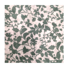 Carica l&#39;immagine nel visualizzatore di Gallery, Sciarpa Foulard Micro foglie verdi Lomami Vestopazzo
