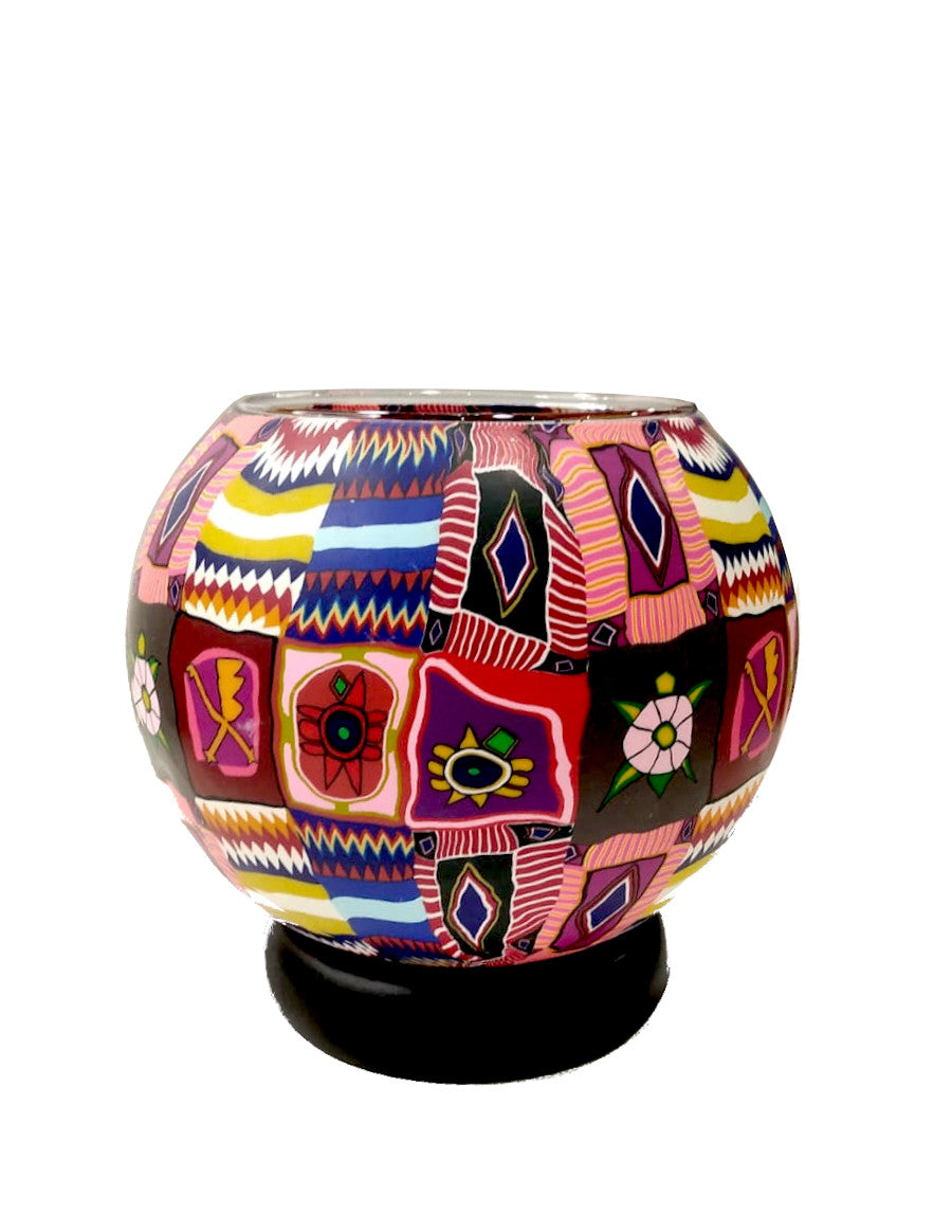 Lampada in vetro colorato con base in legno patchwork rosa
