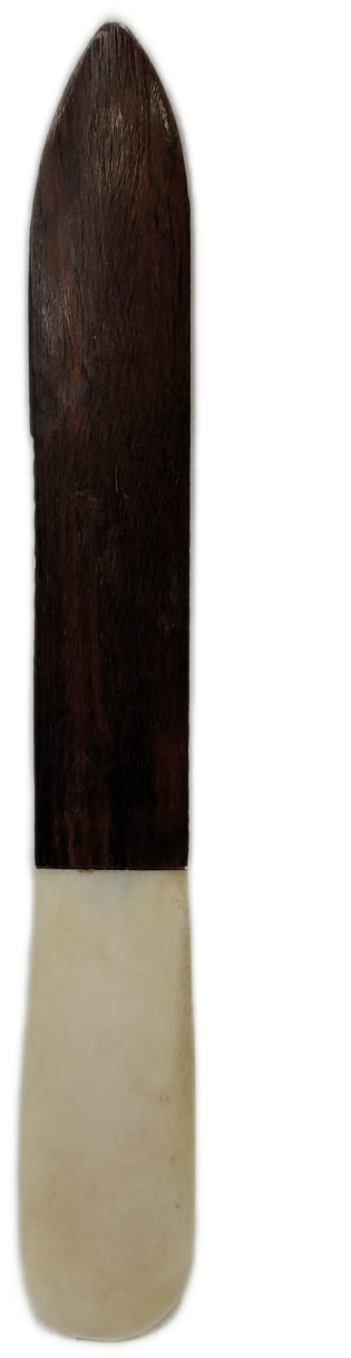 Tagliacarte in legno con manico in osso