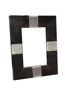 Portafoto in legno Wenge con elementi in metallo  13x18