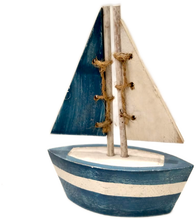 Carica l&#39;immagine nel visualizzatore di Gallery, Decorazione da appoggio in legno dipinto &quot;Barca&quot; blu
