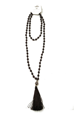 Collana rosario in granato con tassel