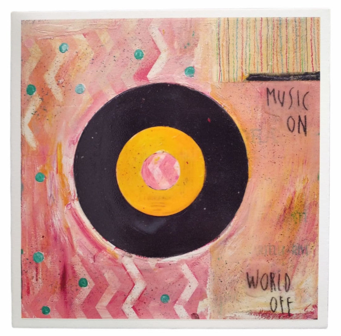 Grafica di Valeria Ferrari: "Music On World Off"