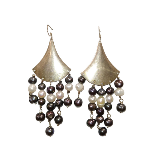 Orecchini chandelier  in argento con perline bicolore
