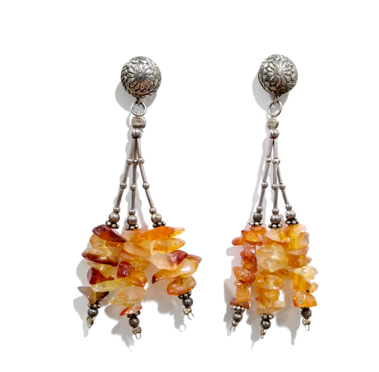 Orecchini chandelier con pepite in corniola