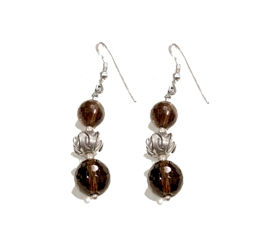 Orecchini pendenti con sfere di quarzo fumè