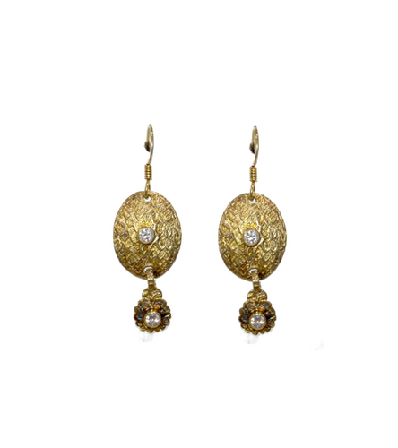 Orecchini in argento battuto laminato oro con zirconi
