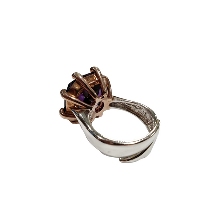 Anello in argento e laminato oro rosa con pietra viola