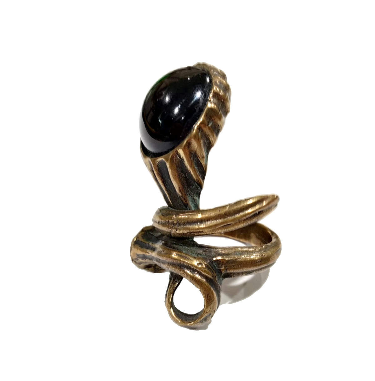 Anello scultura in ottone con pietre nere
