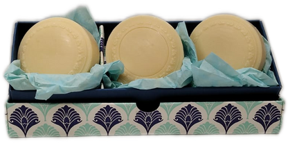 Set da tre Saponi artigianali con scatola regalo decorata "Rossi 1931" 