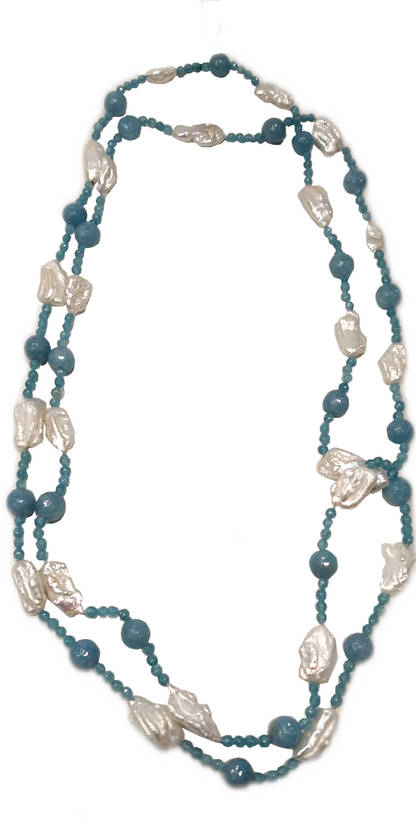 Collana lunga in Agata Celestina e madreperla